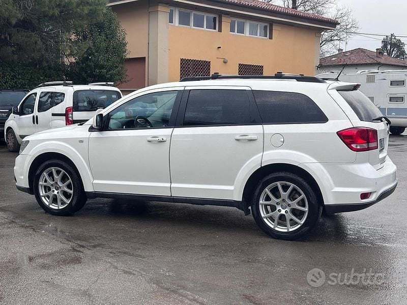 Usata Fiat Freemont Lounge 140 CV (102 kW) 2012 Bianco SUV