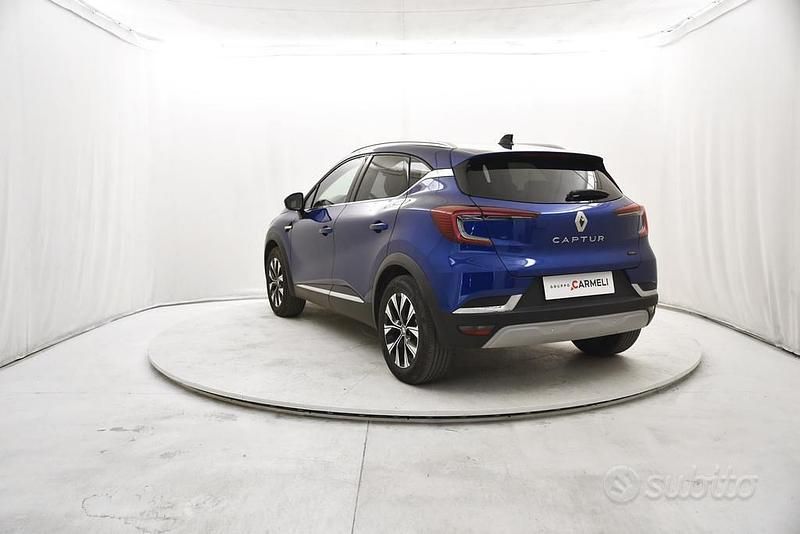 Usata Renault Captur Business 145 CV (106 kW) 2023 Blu SUV