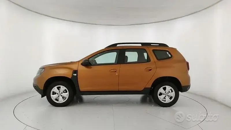 Usata Dacia Duster Comfort 116 CV (85 kW) 2020 Arancione SUV