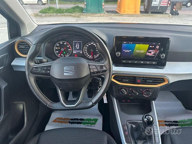 Usata Seat Arona Style 90 CV (66 kW) 2022 Verde SUV