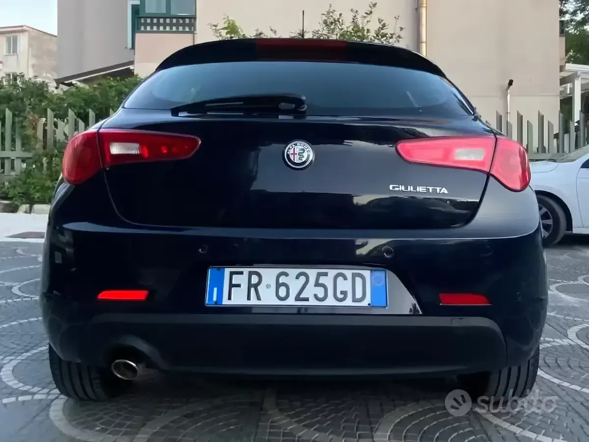 Usata Alfa Romeo Giulietta 120 CV (88 kW) 2018 Utilitaria