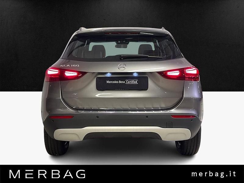 Nuova Mercedes GLA180 Advanced 136 CV (100 kW) 2025 Grigio SUV