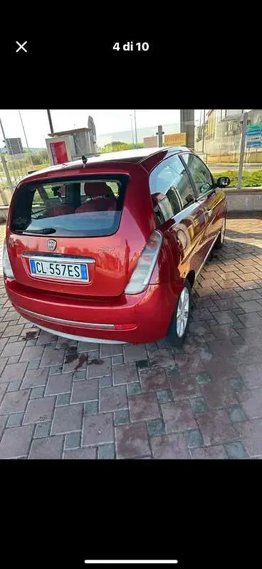 Usata Lancia Ypsilon 69 CV (50 kW) 2004 Rosso Utilitaria