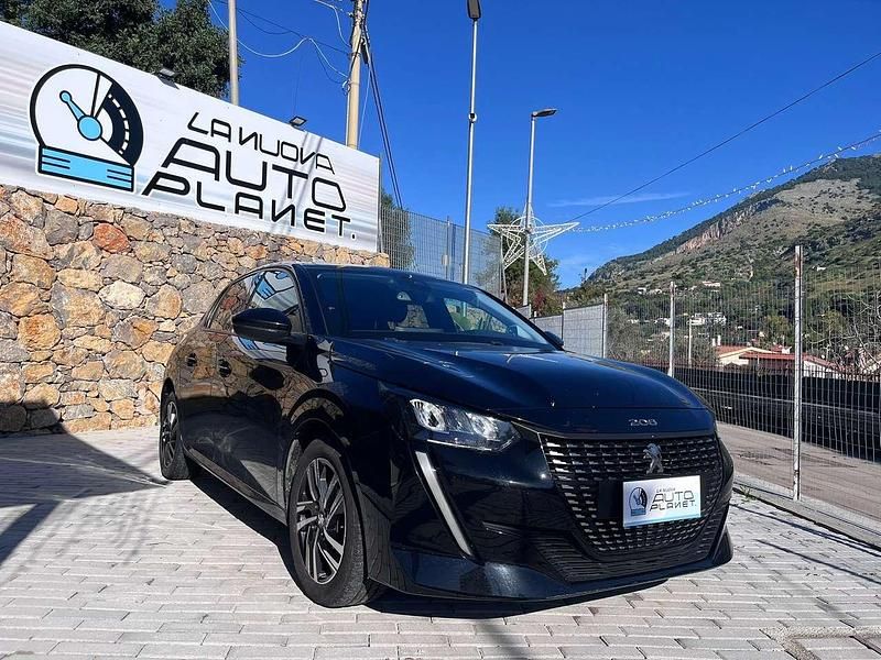 Usata Peugeot 208 GT 102 CV (75 kW) 2023 Nero Utilitaria