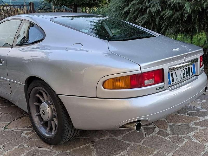 Usata Aston Martin DB7 332 CV (244 kW) 1999 Argento Coupé
