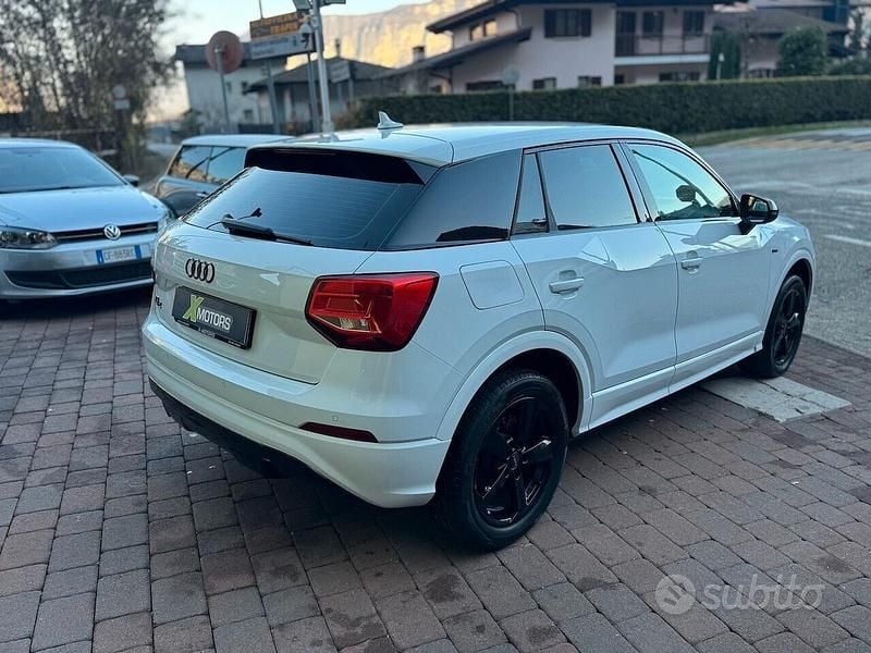 Usata Audi Q2 Sport 116 CV (85 kW) 2017 Bianco SUV
