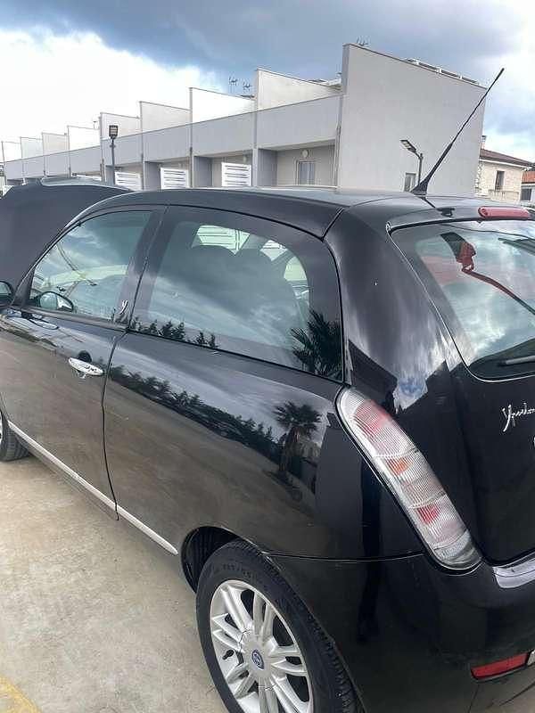 Usata Lancia Ypsilon 75 CV (55 kW) 2007 Utilitaria