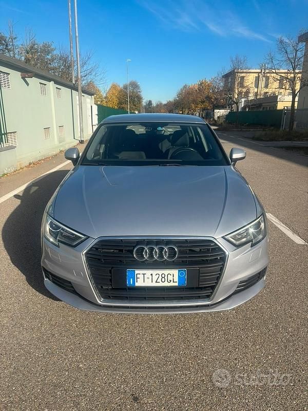 Usata 2018 Audi A3 Comfort Tre volumi | 17.900 € (Buon prezzo) - Immagine 1/4