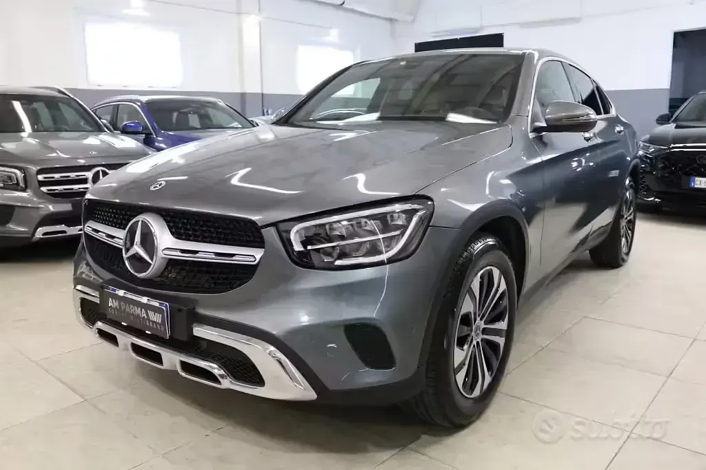 Usata Mercedes GLC220 194 CV (142 kW) 2022 Grigio Coupé