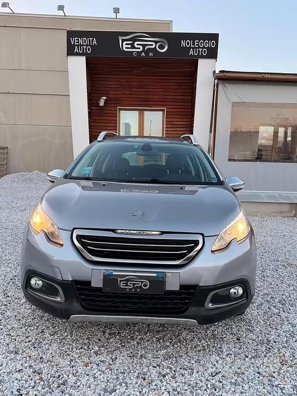 Usata Peugeot 2008 Allure 115 CV (84 kW) 2013 Grigio SUV