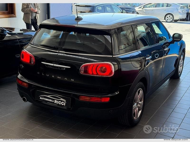 Usata Mini One Clubman 102 CV (75 kW) 2019 Nero Station wagon