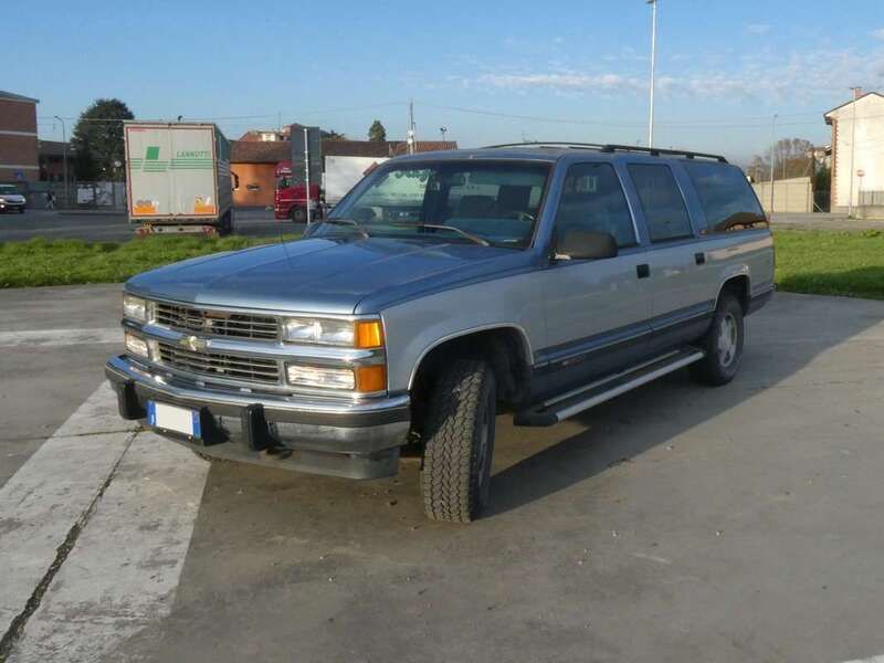 Blu/azzurro Usata 1994 Chevrolet Silverado SUV | 7500 € - Immagine 1/4