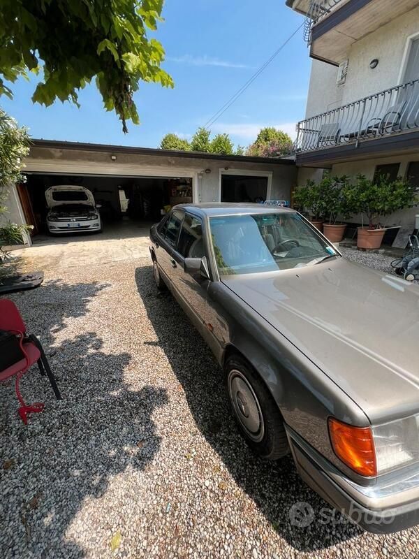 Usata Mercedes E200 1992 Berlina