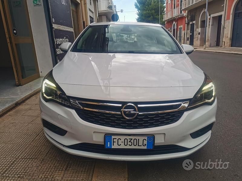 Usata Opel Astra 95 CV (69 kW) 2016 Bianco Berlina