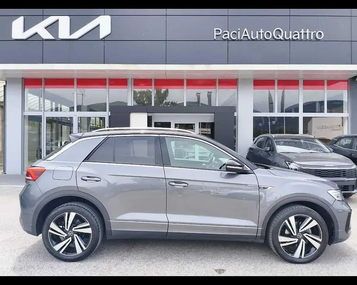 Usata VW T-Roc R-line 150 CV (110 kW) 2022 Grigio SUV