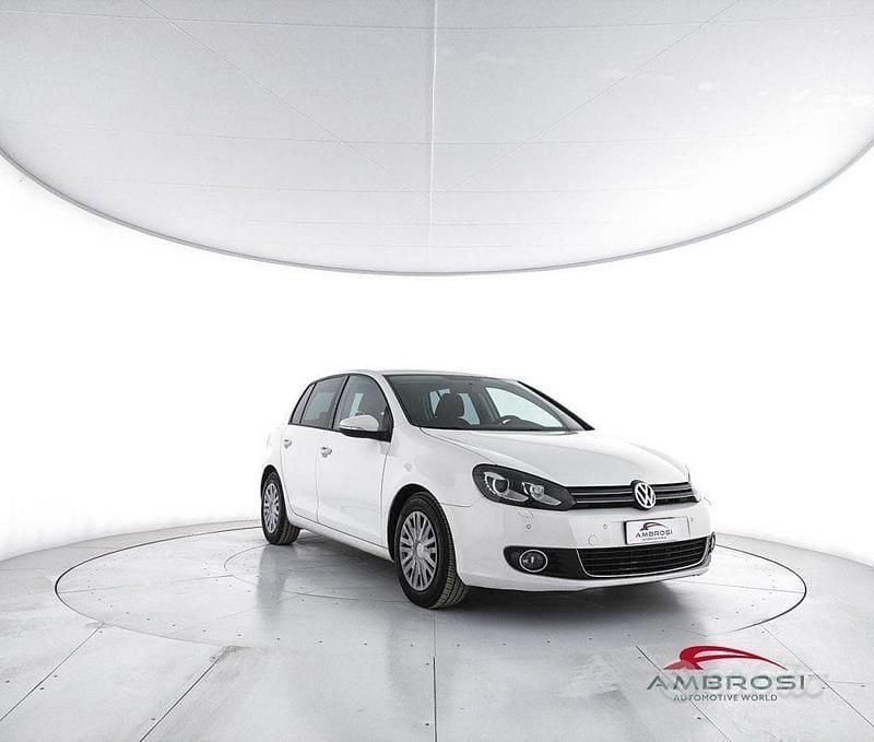 Usata VW Golf VII Highline 104 CV (76 kW) 2012 Bianco