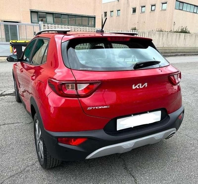 Usata Kia Stonic Style 101 CV (74 kW) 2022 SUV