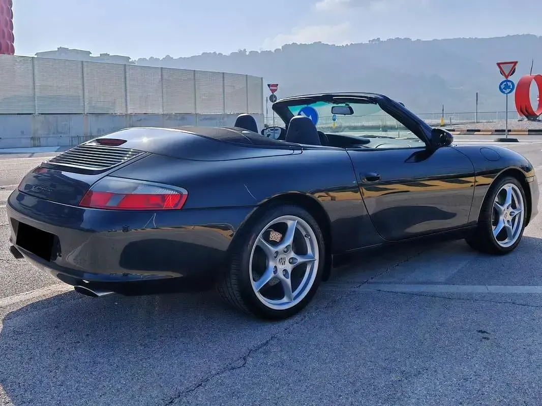 Usata Porsche 911 Carrera Cabriolet 320 CV (235 kW) 2002 Nero Cabrio