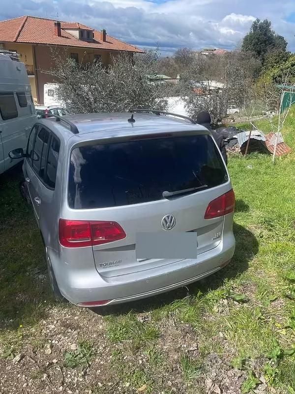 Usata VW Touran 150 CV (110 kW) 2011 Grigio Monovolume