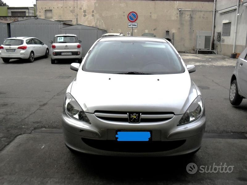 Usata 2004 Peugeot 307 | 2690 € (Buon prezzo) - Immagine 1/4