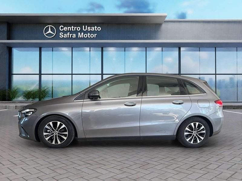 Usata Mercedes B180 Advanced 116 CV (85 kW) 2023 Grigio Utilitaria