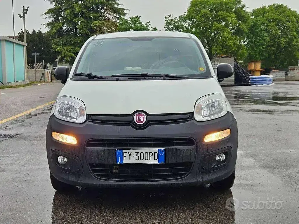 Usata Fiat Panda Pop 69 CV (50 kW) 2019 Bianco Utilitaria