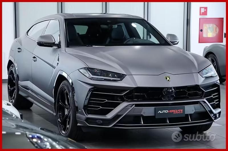 Usata Lamborghini Urus 666 CV (489 kW) 2020 Grigio SUV