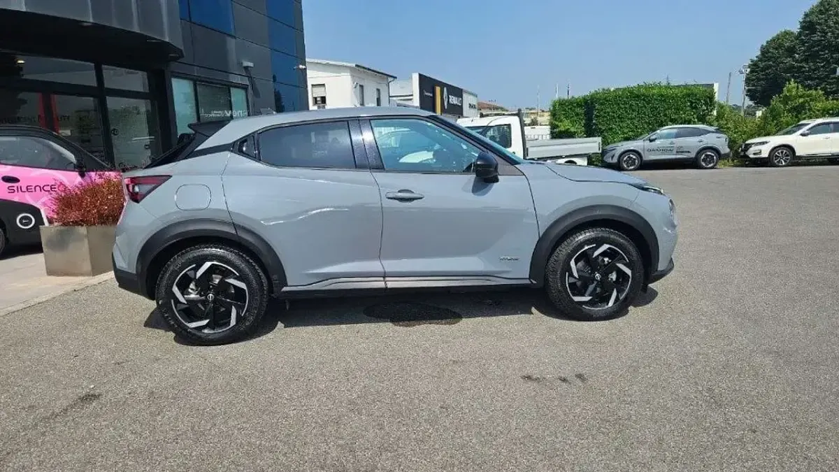 Usata Nissan Juke N-Connecta 94 CV (69 kW) 2023 Grigio SUV