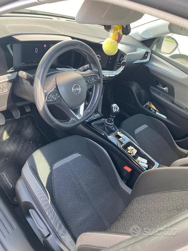 Usata Opel Mokka 130 CV (95 kW) 2022 Bianco SUV