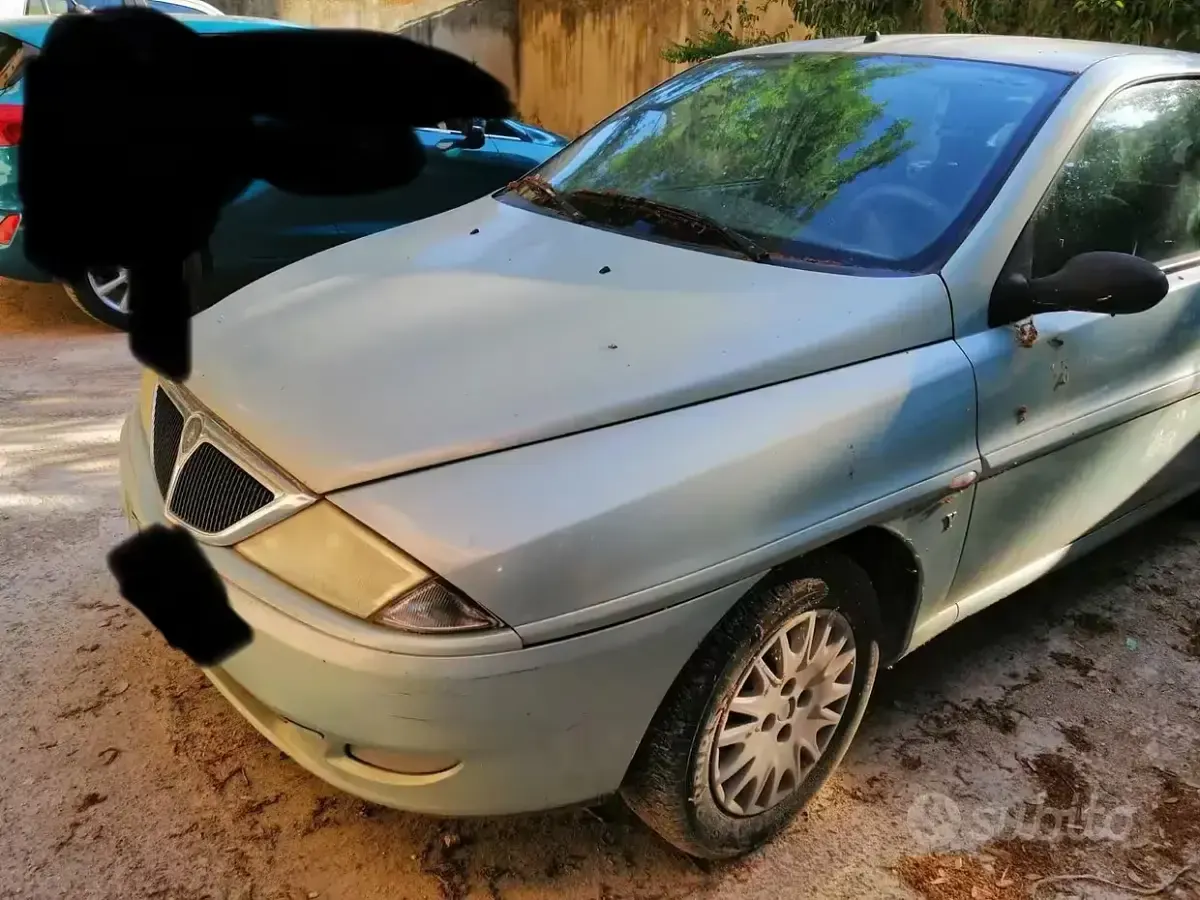 Usata Lancia Ypsilon 2002 Utilitaria