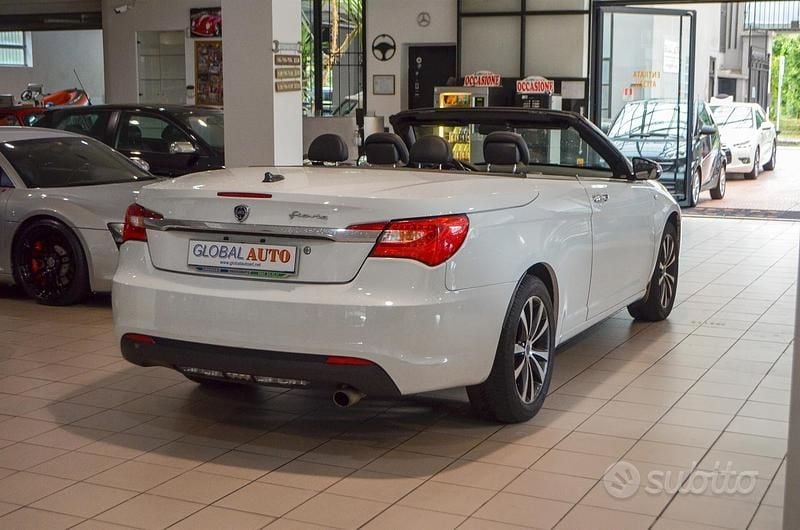 Usata Lancia Flavia 170 CV (125 kW) 2012 Bianco Cabrio
