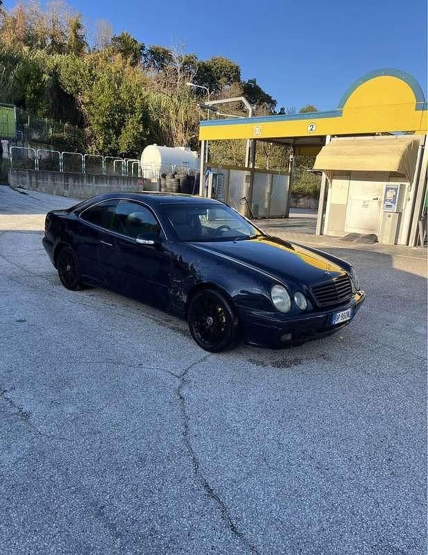 Begagnad Mercedes CLK200 Elegance 163 HK (119 kW) 2000 Sportkupé