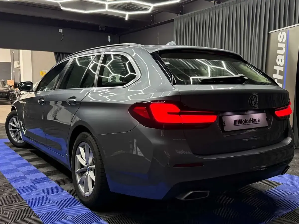 Usata BMW 518 150 CV (110 kW) 2021 Grigio Station wagon