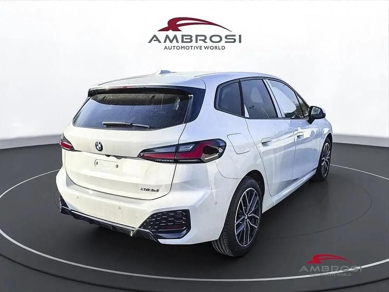 Usado BMW 218 Active Tourer M Sport 150 HP (110 kW) 2024 Branco Monovolume