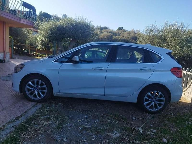 Usata BMW 218 150 CV (110 kW) 2018 Bianco Monovolume