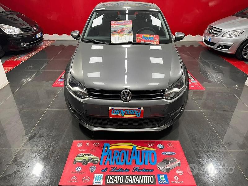 Usata VW Polo Highline 90 CV (66 kW) 2014 Grigio Utilitaria