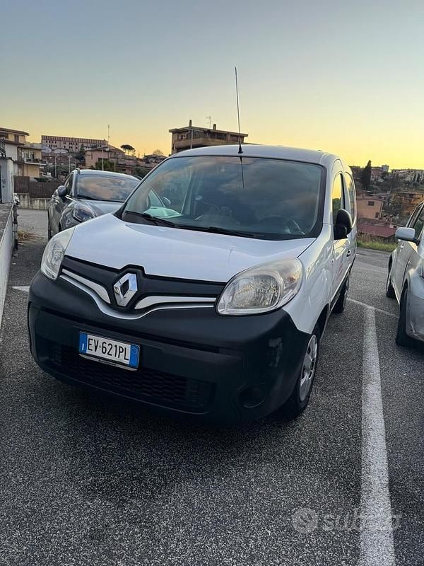 Usata Renault Kangoo 57 CV (41 kW) 2014 Bianco Monovolume