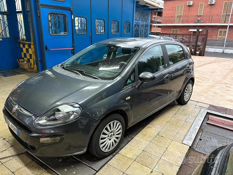 Usata Fiat Punto Evo 75 CV (55 kW) 2009 Nero Utilitaria