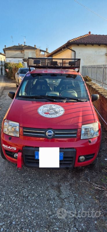 Usata 2007 Fiat Panda 4x4 Climbing Due volumi | 7000 € - Immagine 1/4