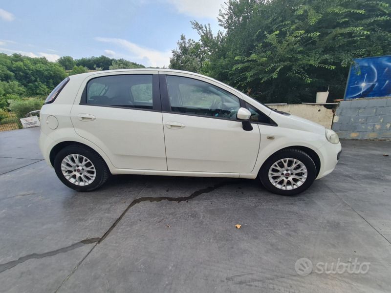 Usata Fiat Punto Evo 90 CV (66 kW) 2011 Utilitaria