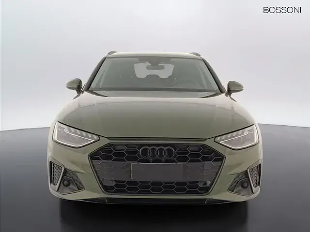 Usata Audi A4 S-Line 163 CV (119 kW) 2024 Verde district metallizzato Station wagon
