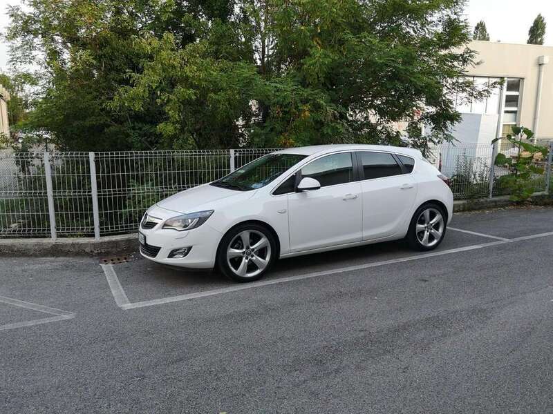 Usato 2010 Opel Astra 1.7 Diesel 125 CV (5.500 €)