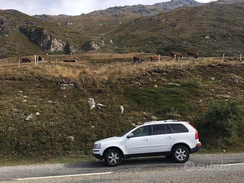 Usata Volvo XC90 Executive 200 CV (147 kW) 2012 Bianco SUV