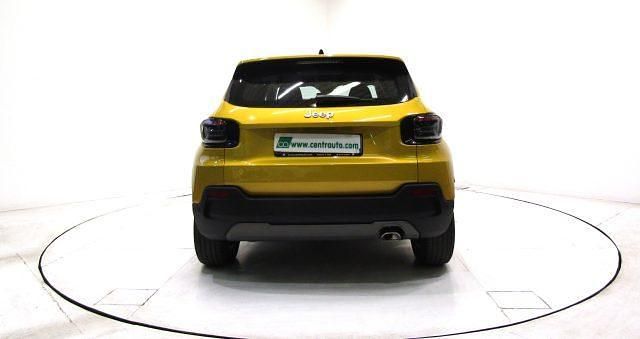 Usata Jeep Avenger Longitude 101 CV (74 kW) 2024 Sun oro met SUV