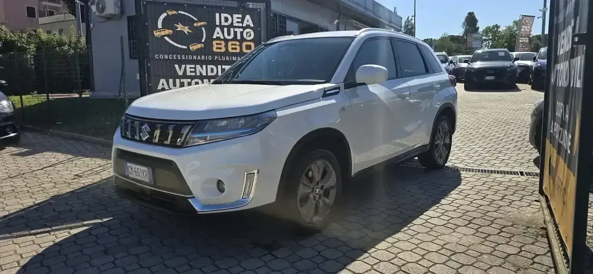 Usata Suzuki Vitara Cool 129 CV (94 kW) 2022 Bianco SUV