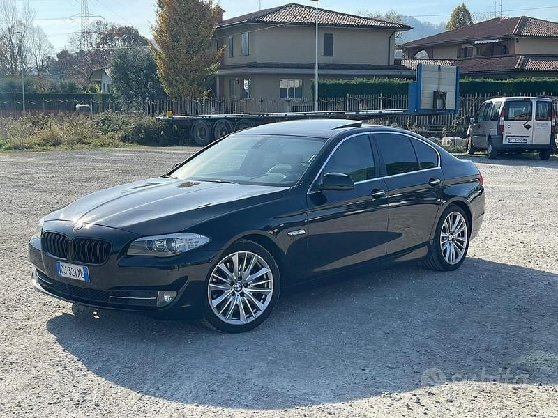 Nero Usata 2011 BMW 535 Tre volumi | 7500 € (Super prezzo) - Immagine 1/4