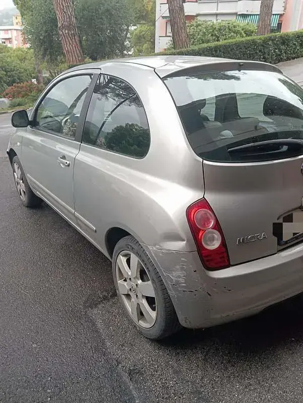 Begagnad Nissan Micra 80 HK (58 kW) 2010 Halvkombi
