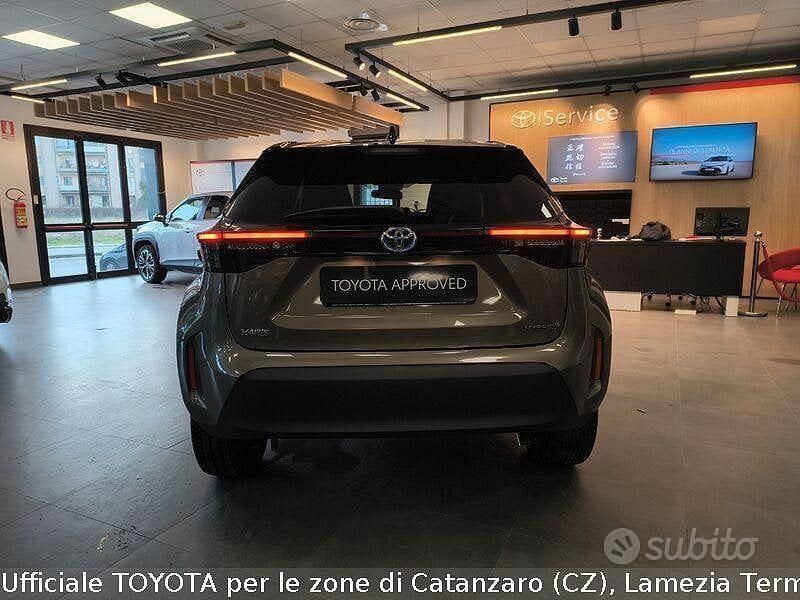 Usata Toyota Yaris Cross Trend 115 CV (84 kW) 2022 Marrone SUV