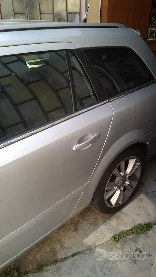 Usata Opel Astra 105 CV (77 kW) 2005 Grigio Station wagon