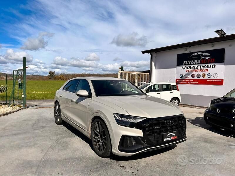 Usata Audi Q8 Sport 231 CV (169 kW) 2022 Beige SUV